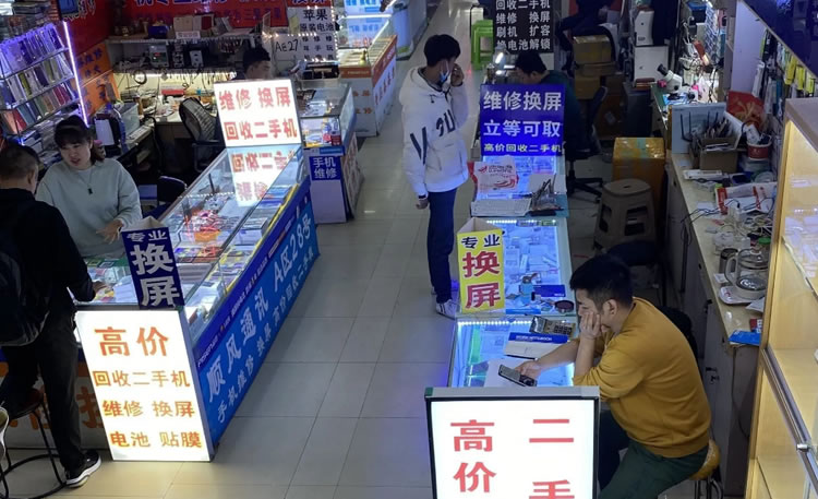 中国手机市场竟然崩盘了