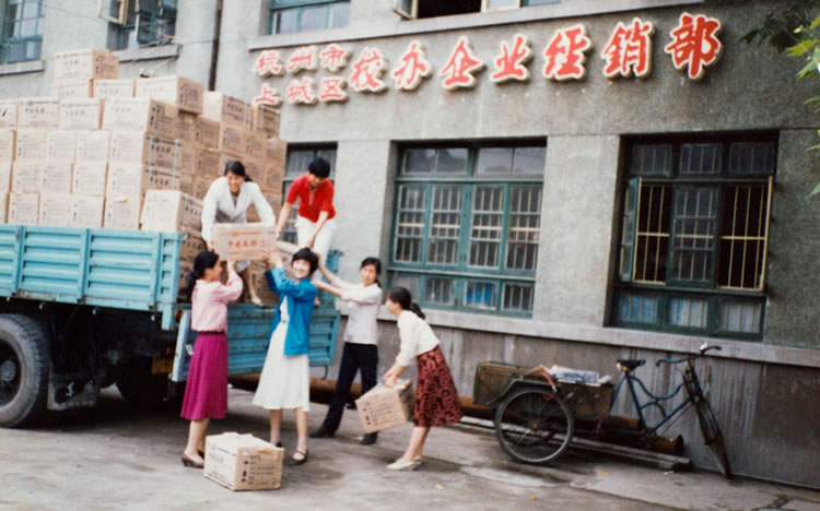 宗馥莉败诉！施幼珍和杜建英20年内斗曝光 企业 互联网坊间八卦 微新闻 第6张