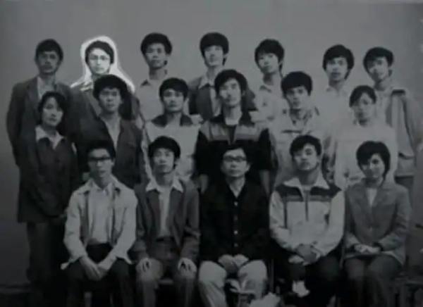 一枚手镯，换来千亿帝国 企业 我看世界 创业 好文分享 第1张