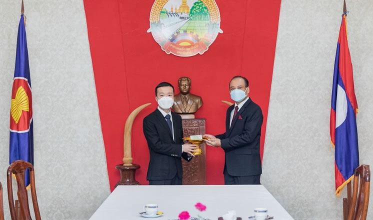 公爵、慈善家、幕后庄家，陈志的真实人生让人不敢相信 黑产灰产 互联网坊间八卦 微新闻 第3张