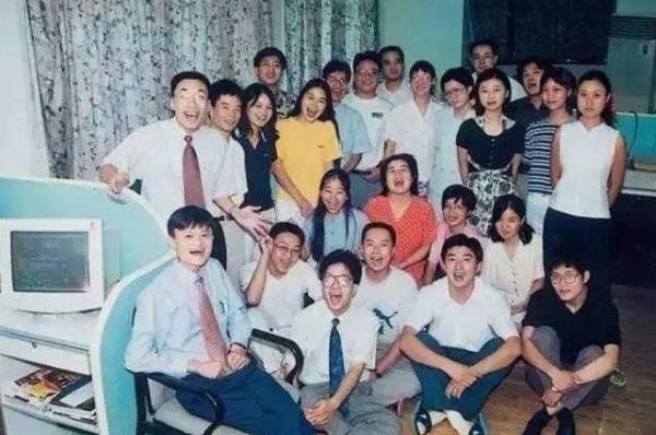 看完这份梳理,才明白阿里最初的“分账逻辑” 看完这份梳理,才明白阿里最初的“分账逻辑”