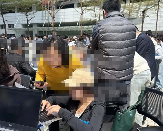 腾讯工程师摆摊免费装OpenClaw，排队的人有小学生还有大妈 人工智能AI 腾讯 微新闻 第5张