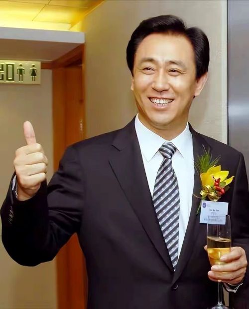 从中国首富到无期徒刑：67岁的许家印给所有创业者上了一课 思考 互联网坊间八卦 创业 微新闻 第2张