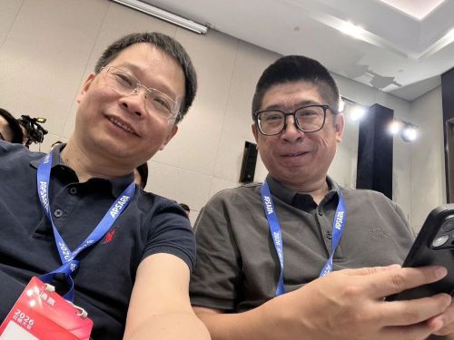 参加4场会议、拍6个视频:我眼中的2026云栖大会 网络日志 人工智能AI 微日志 第2张 参加4场会议、拍6个视频:我眼中的2026云栖大会 网络日志 人工智能AI 微日志 第2张